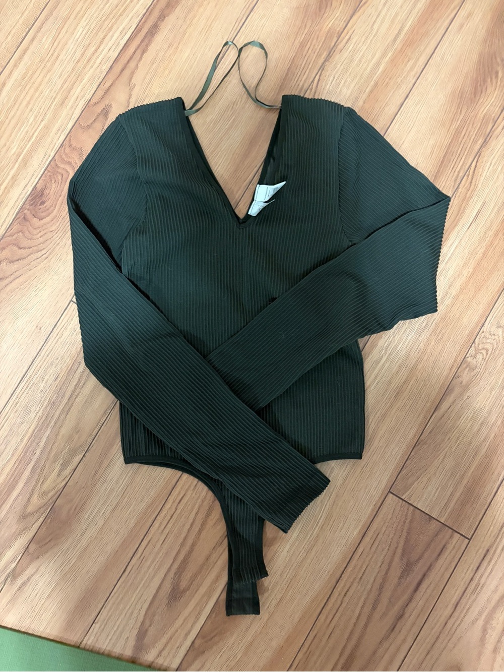 Ribbed Long-Sleeve V-Neck Bodysuit - Dark Green